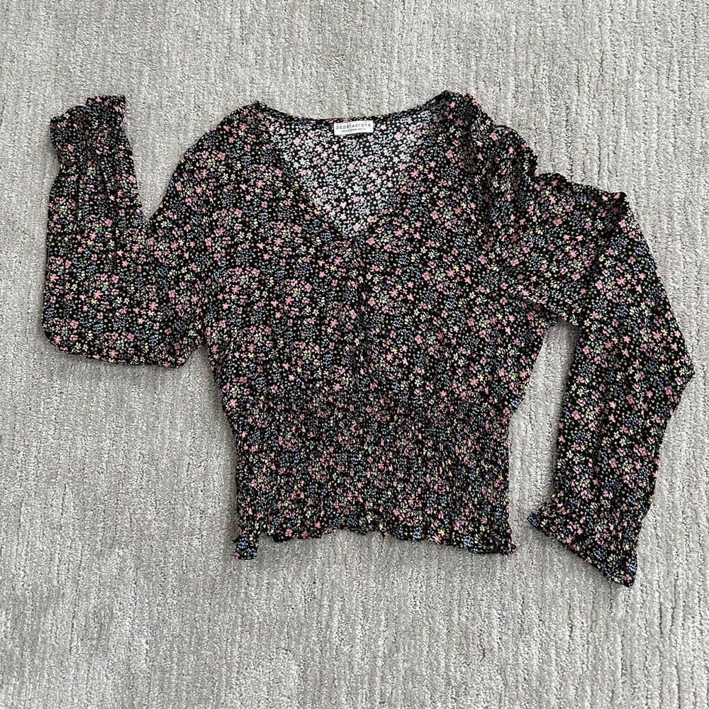 Paper Crane Smocked Floral Cropped Blouse EUC